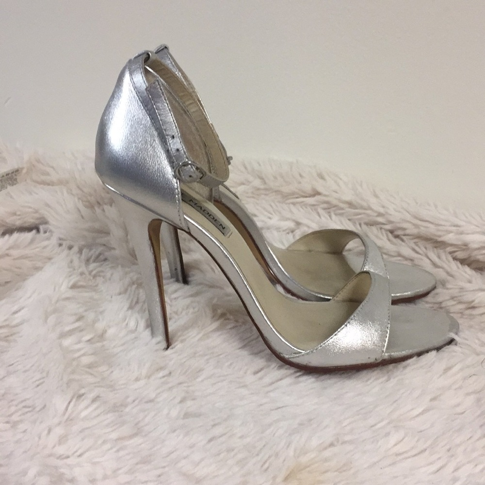 Steve Madden Silver Heels